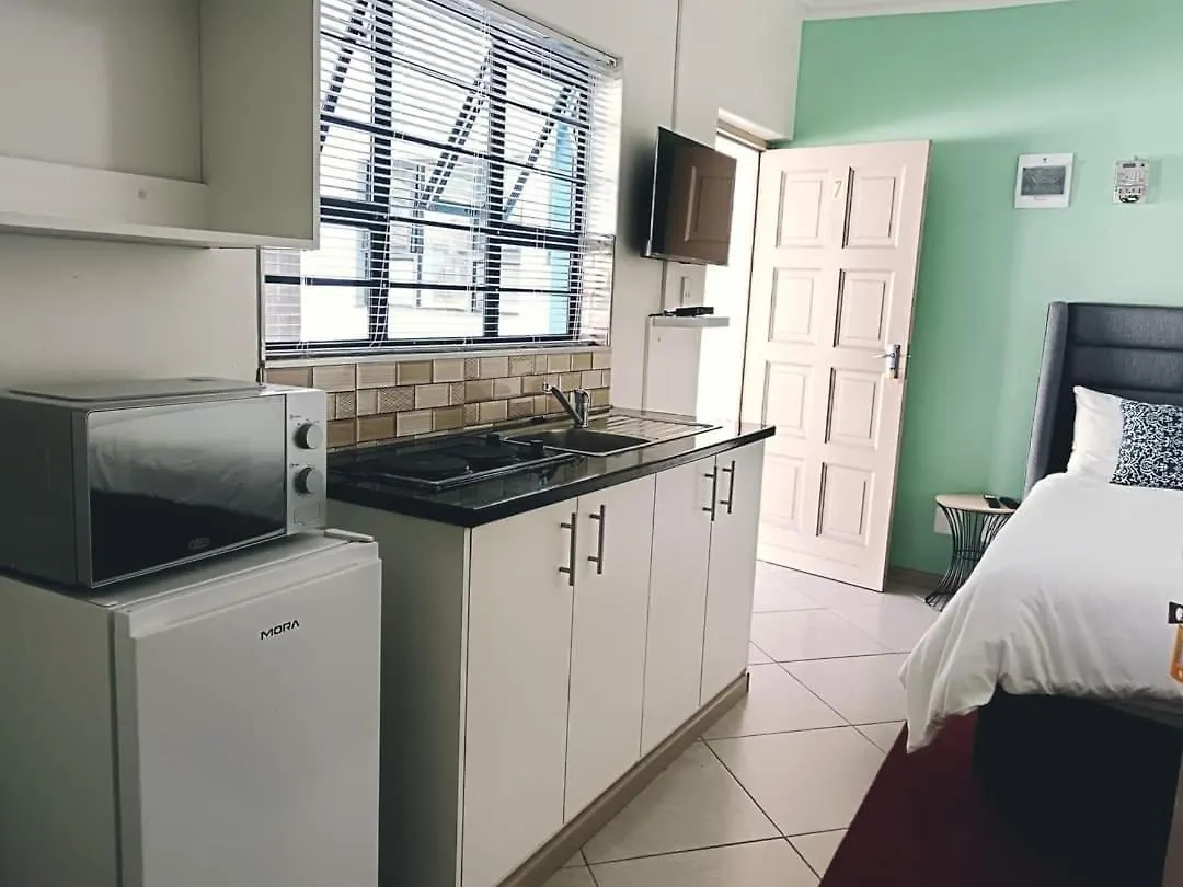 Haresca Luxury Accommodation Parow Cape Town Bed & Breakfast
