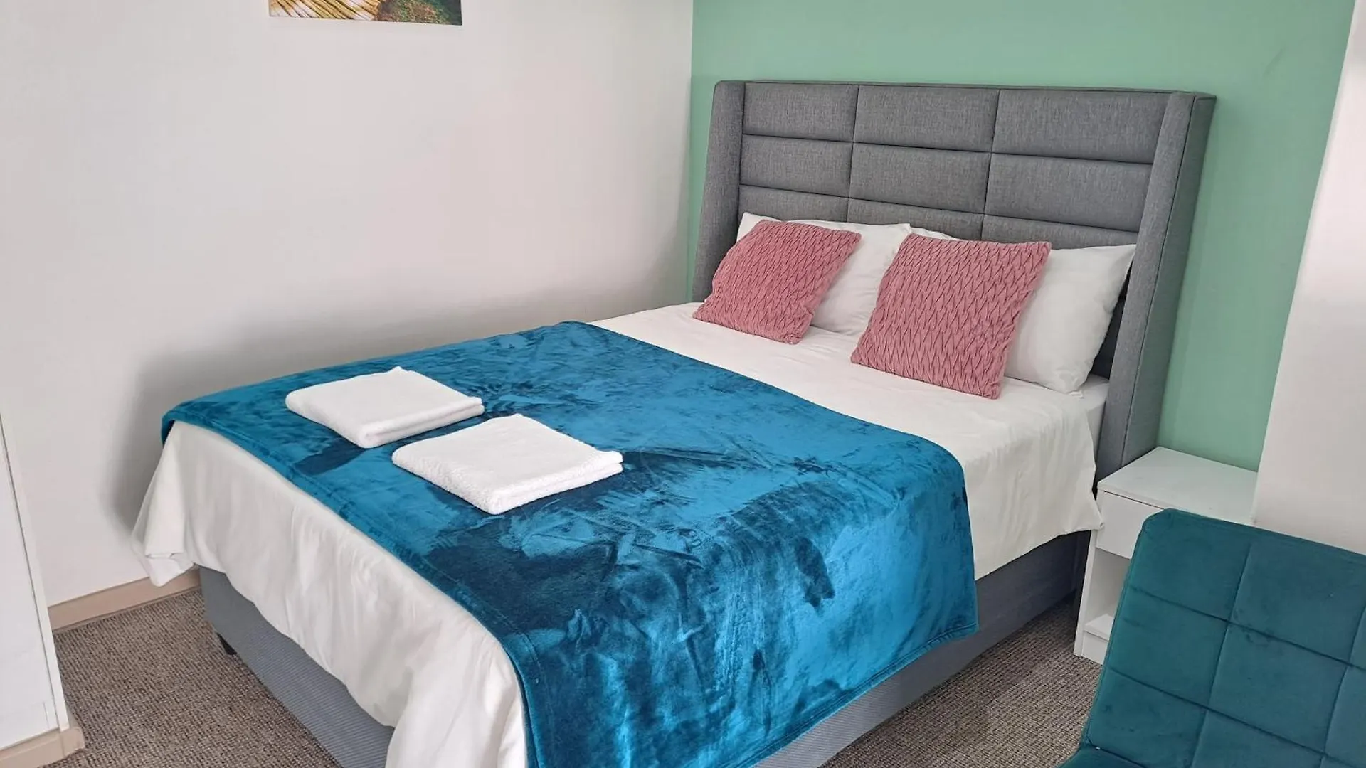 Haresca Luxury Accommodation Parow Cape Town 0*,  South Africa